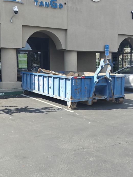 10-yard-commercial-dumpster-rental-fontana.jpg