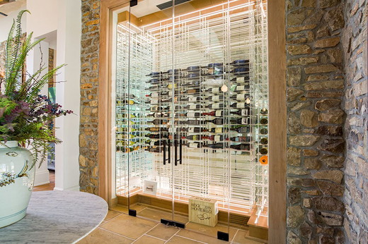 DB-Frameless-Wine-Room.jpg