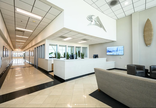 Palomar frontdesk.png