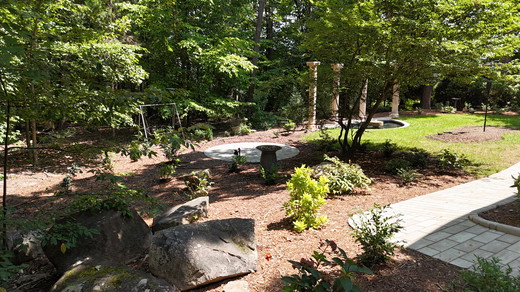 Planting - Ponti Landscapes Inc.JPG