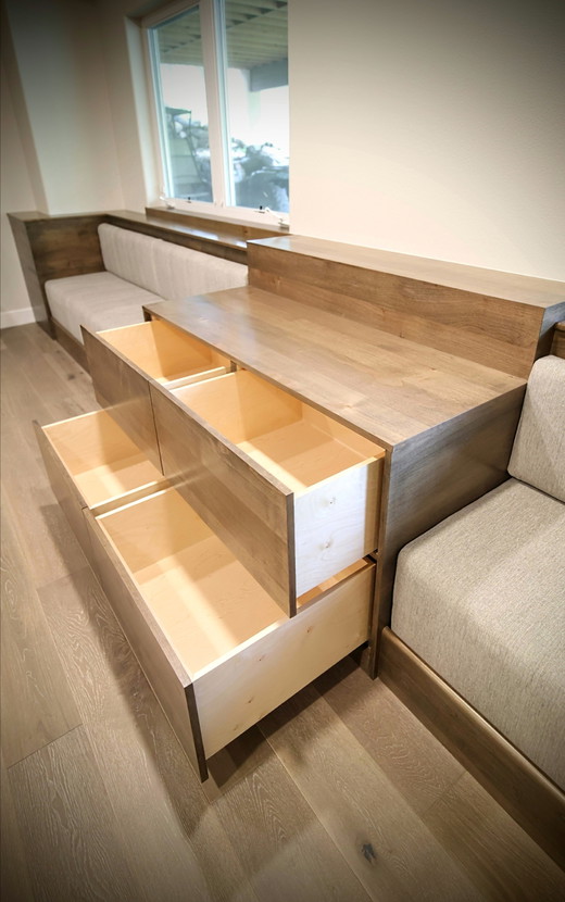 Seating Bench With Drawers.jpg