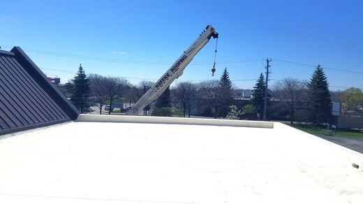 WhiteFlatRoofNoffkeCrane.jpg