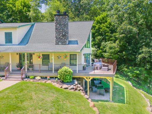 after-wrap-around-custom-deck-oakland-county-06-2024-7zdf.jpg