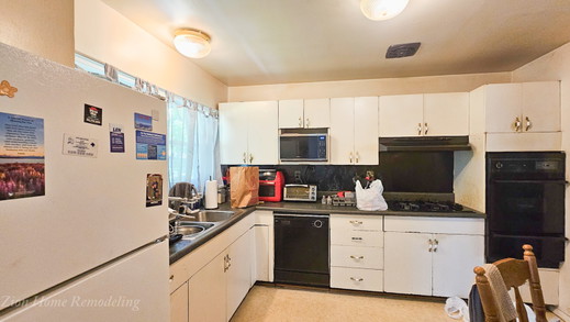 before-kitchen-remodel-clinton-md.jpg