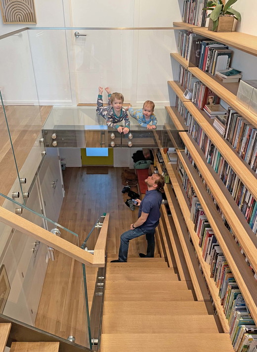 library-stair-san-francisco-remodel-bookcase-glass-floor-bridge-glass-guardrail.jpg