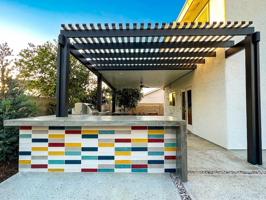 patio-cover-and-bbq-newport-beach-ca.png