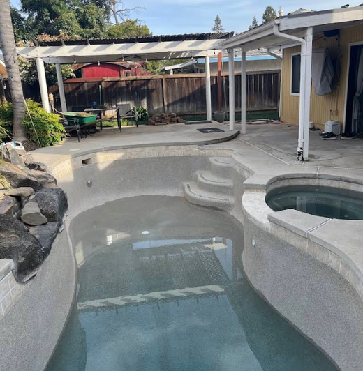 pool cleaning service in fresno.png