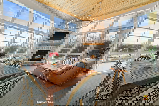 sunroom installation milwaukee.jpg