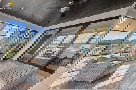 sunroom windows milwaukee.jpg