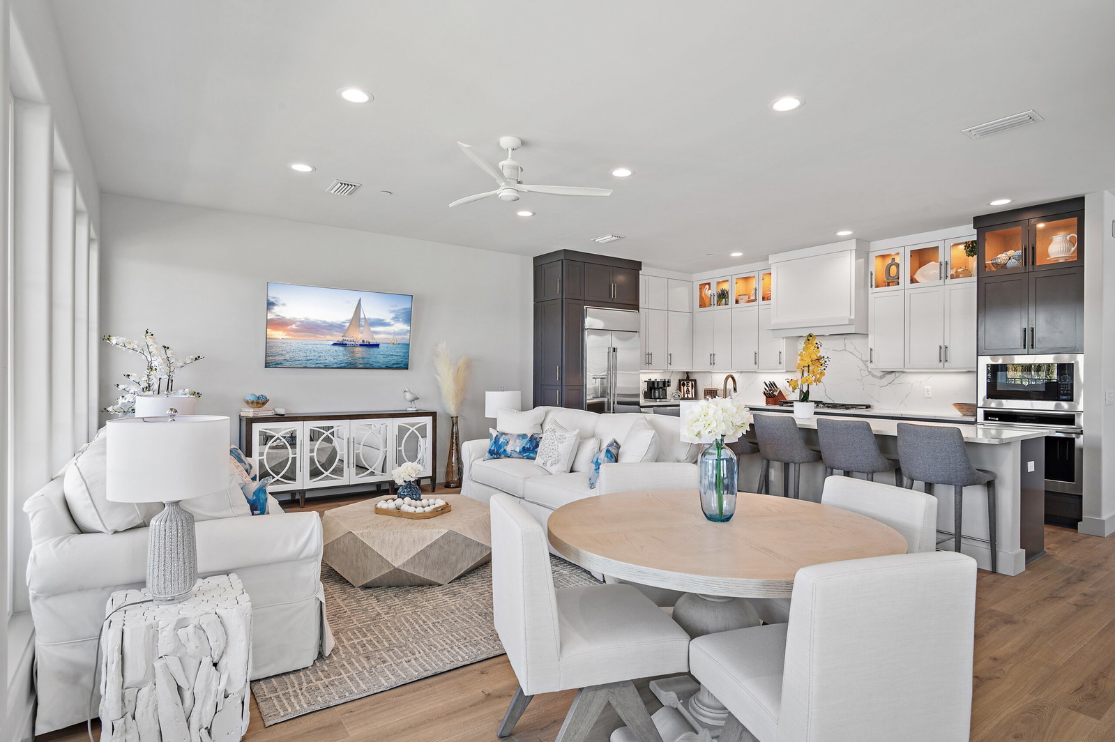 Canepari Coastal Design - Decorating Den Interiors