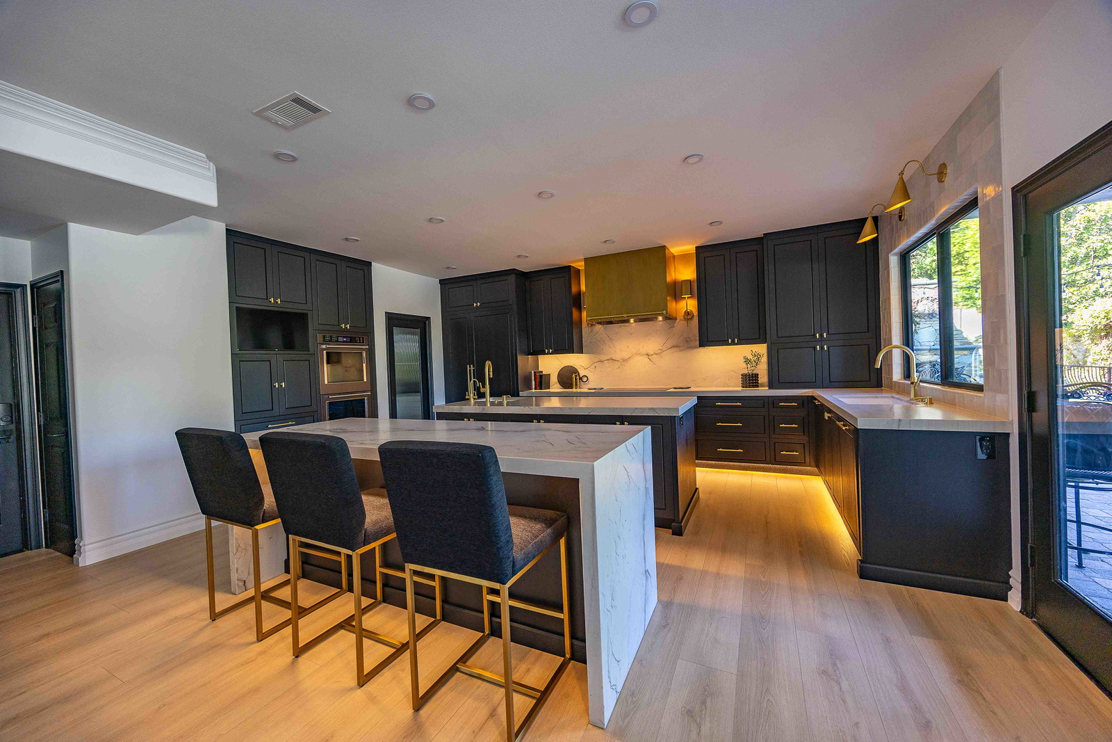 Willard Woodworks, Inc